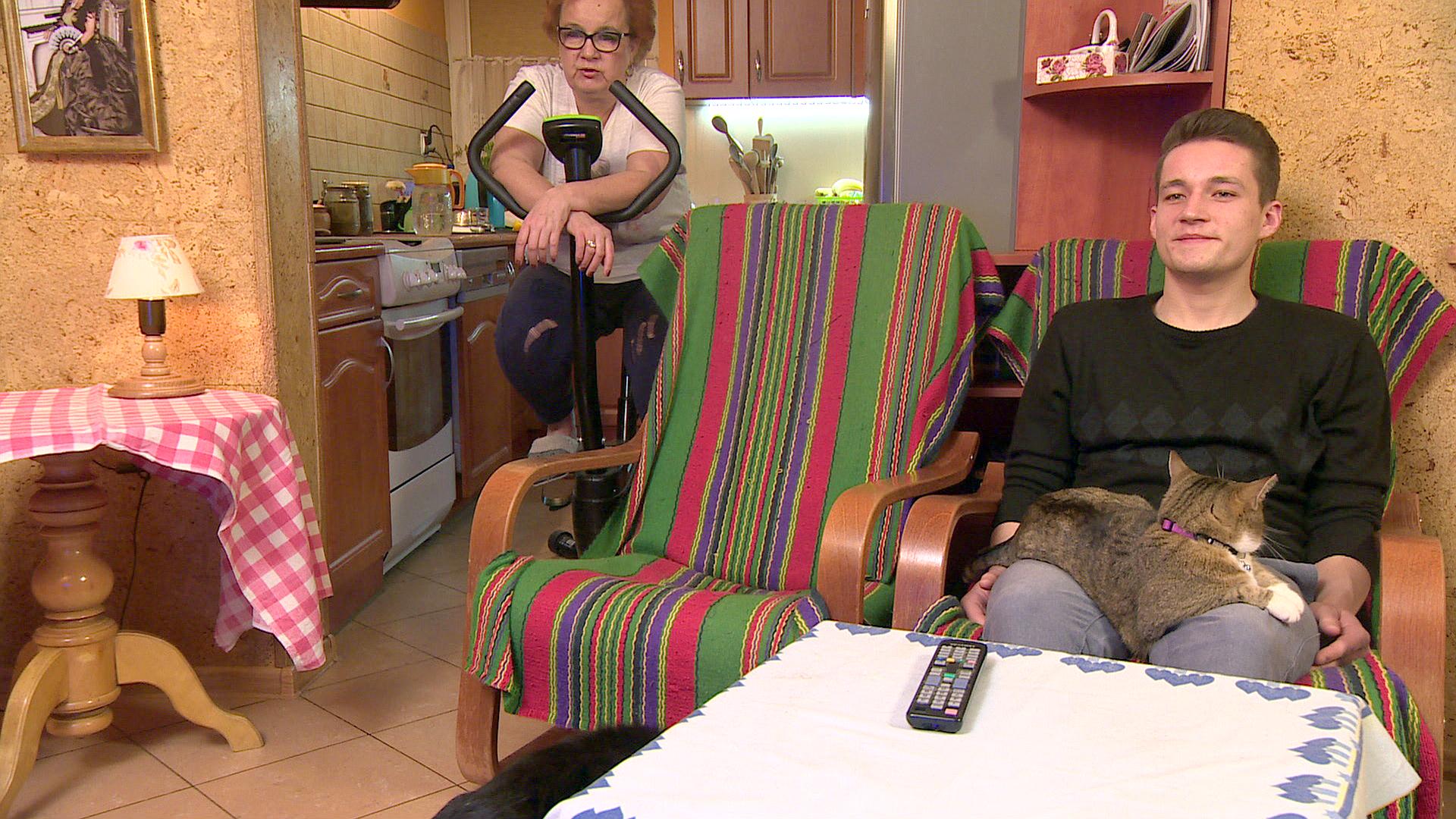 Gogglebox. Przed telewizorem 8