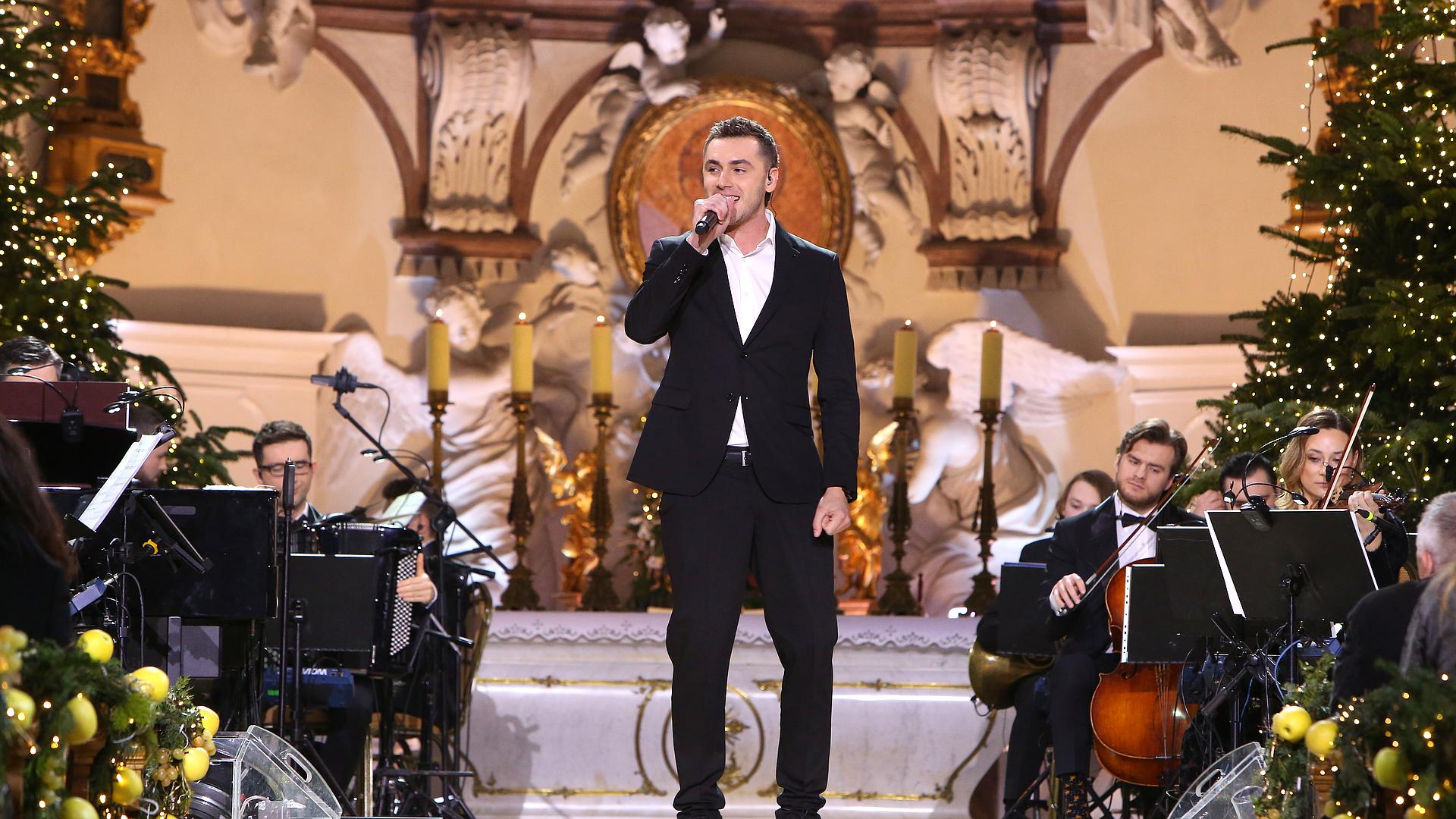 Wielkie kolędowanie z Polsatem w Bazylice Świętego Krzyża w Warszawie