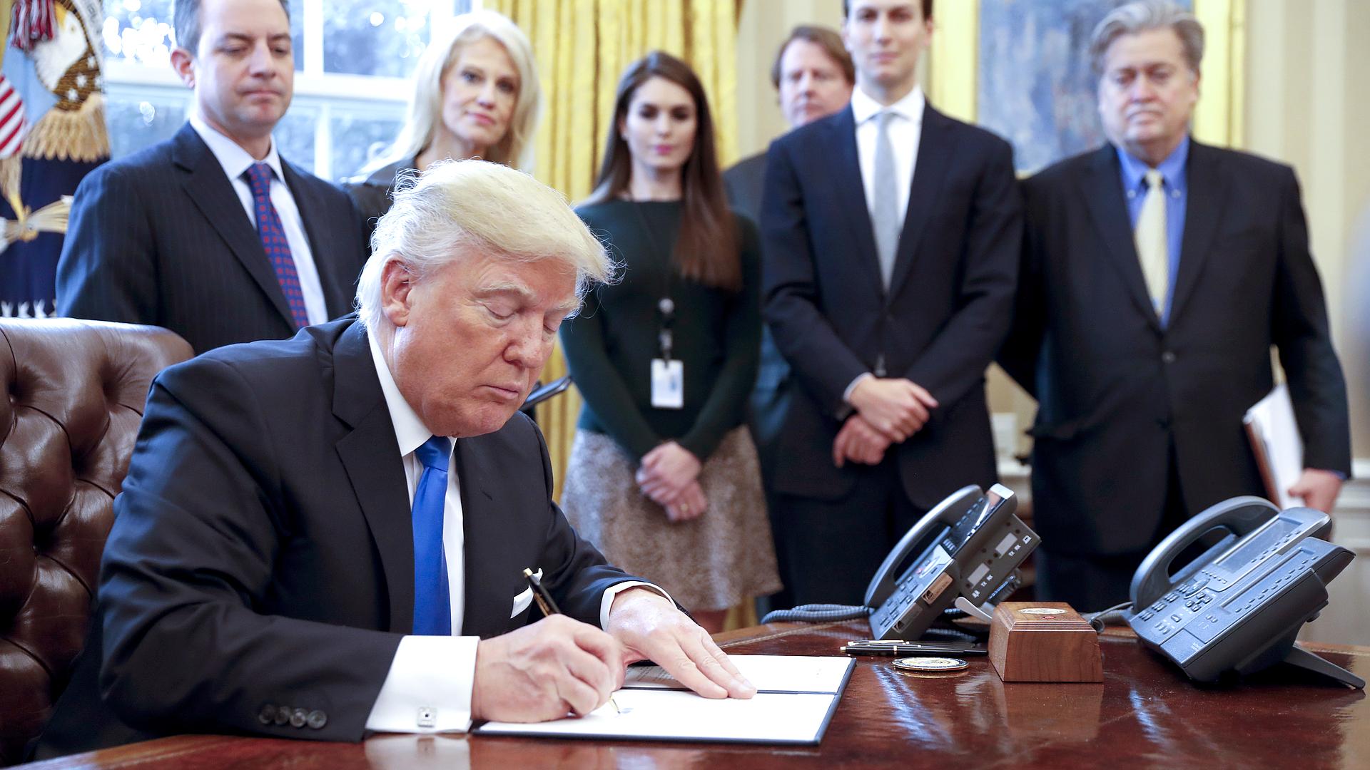 Donald Trump: prowokacje w sieci