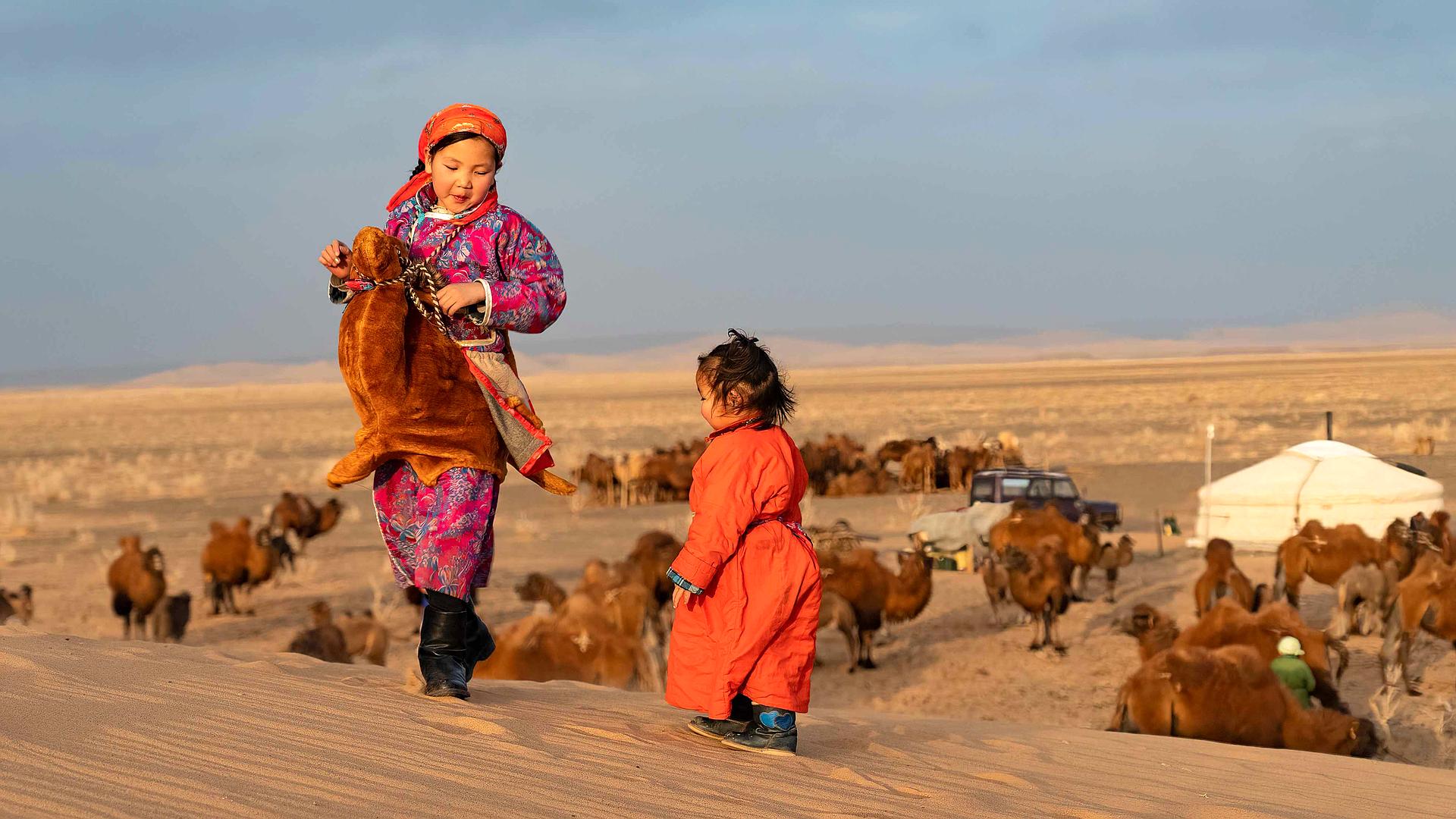Mongolia. Pomiędzy niebem a ziemią