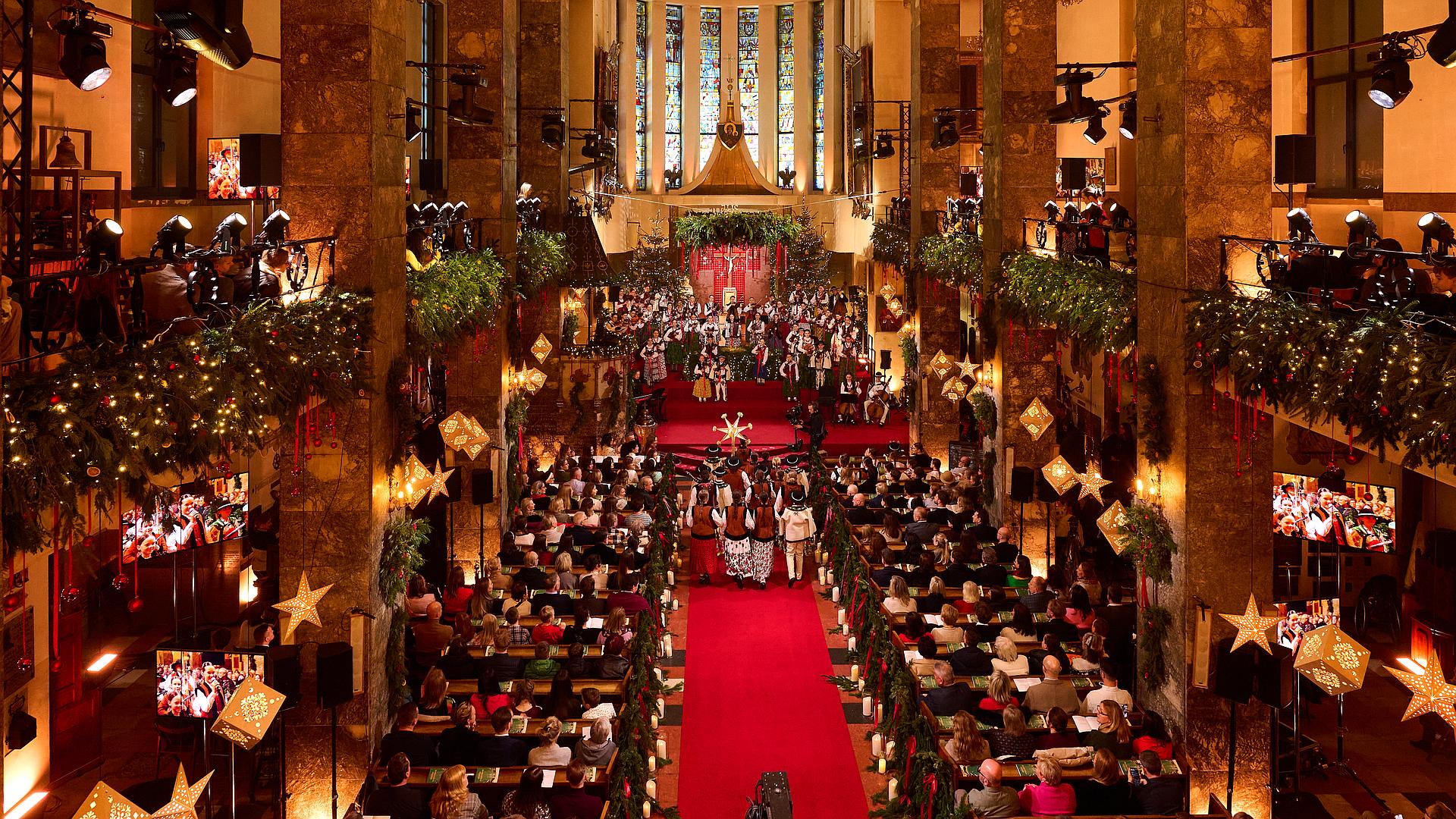 Wspólne kolędowanie - najpiękniejsze polskie melodie